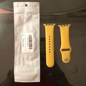 APPLE WATCH SPORT BAND NWOT